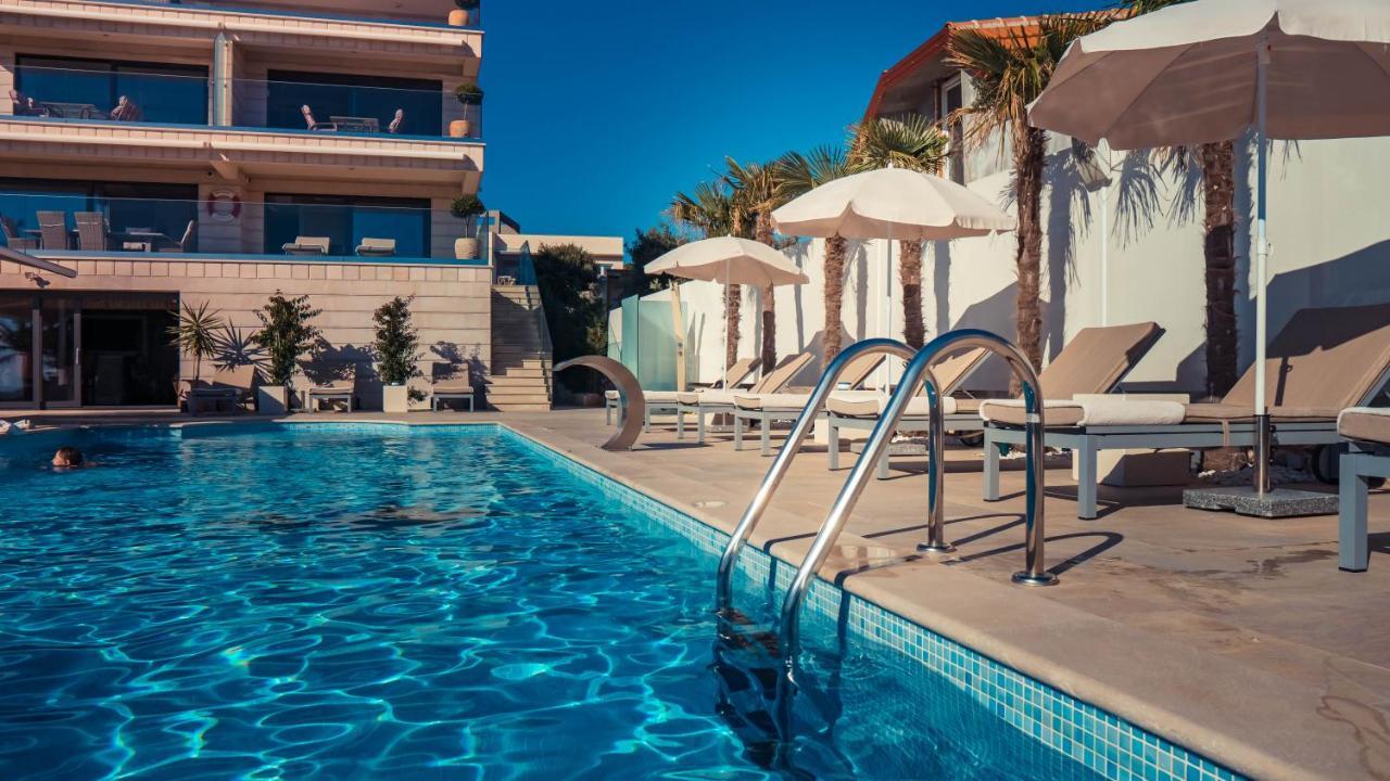 Luxury Apartments White Villa Violeta マンドレ エクステリア 写真