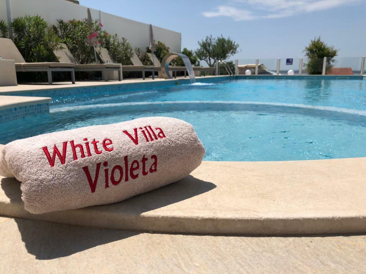 Luxury Apartments White Villa Violeta マンドレ エクステリア 写真